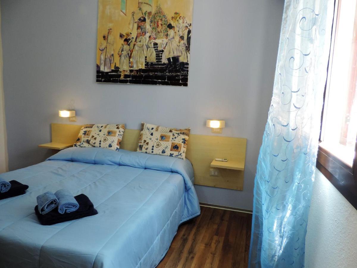 Residenza Belvedere Orosei Luaran gambar